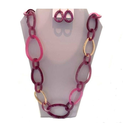 Acrylic Magenta Oval Links 36"